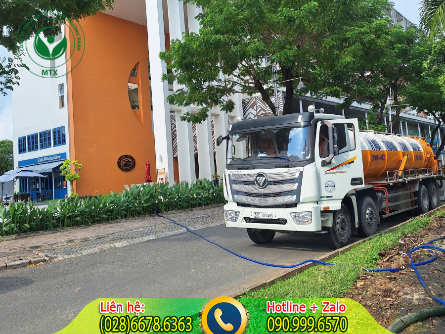 B&ugrave;n thải c&ocirc;ng nghiệp cần được thu gom đ&uacute;ng thời điểm